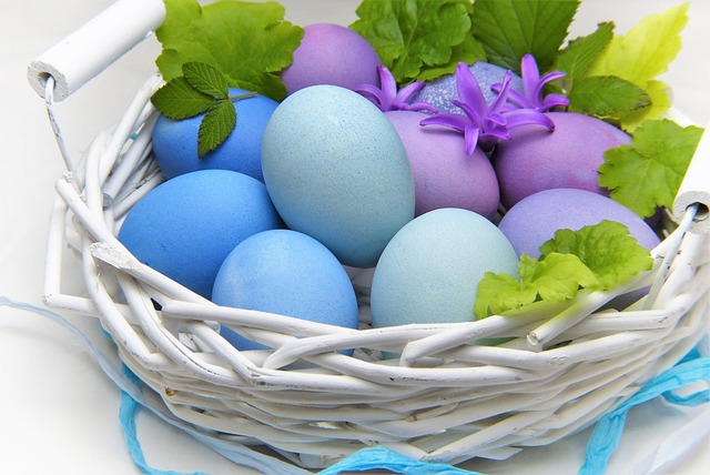 easter wreaths eggs